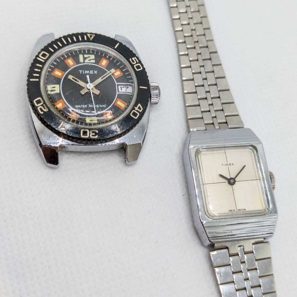 Lot of 2 vintage Timex watches - parts/repair